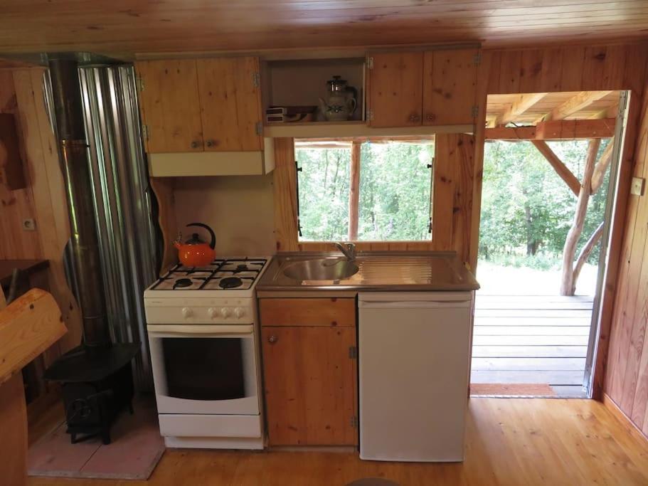 Cosy Cabane Montbrun-Bocage Екстериор снимка
