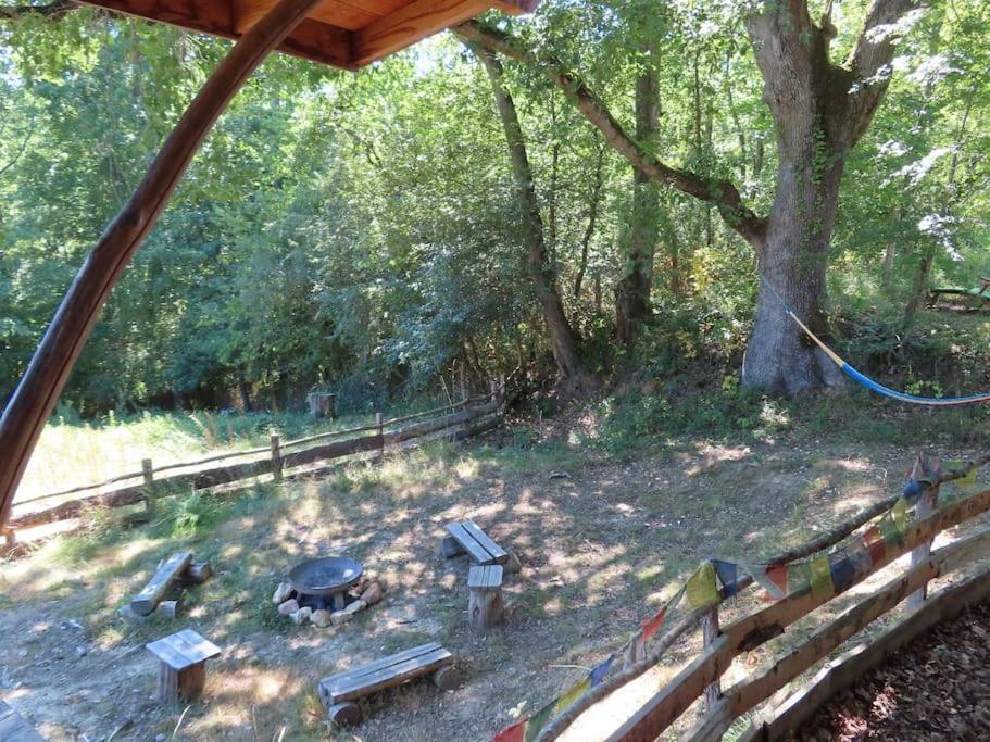 Cosy Cabane Montbrun-Bocage Екстериор снимка